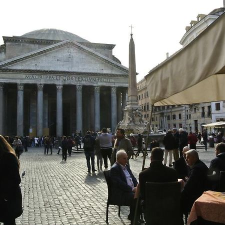 Апартаменты Pantheon Domus Valentino Рим Экстерьер фото